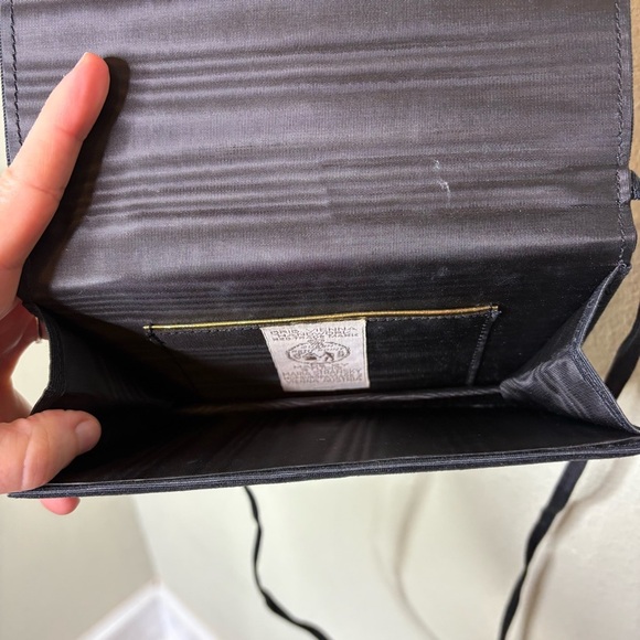 Vintage Black Evening Handbag with Embroidered Detailing from Austria - Picture 6 of 7